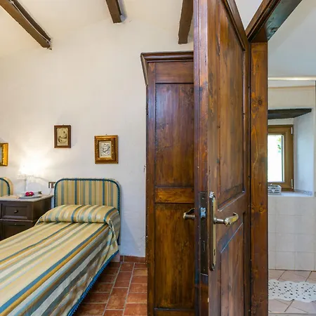 Focolare By Interhome Trequanda