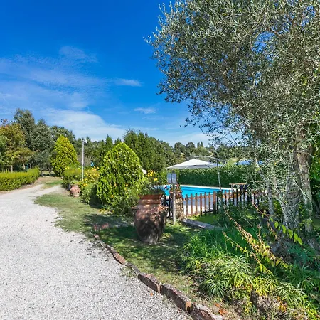 Focolare By Interhome Trequanda